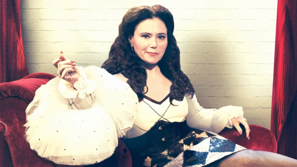 Alex Borstein – Corsets & Clown Suits - Alex Borstein - Corsets & Clown Suits