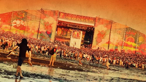 Woodstock 99: Hòa Bình, Tình Yêu và Cơn Thịnh Nộ - Woodstock 99: Peace, Love, and Rage